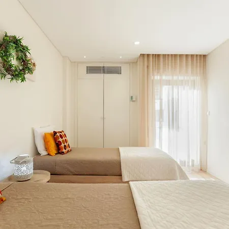 Lirio - Minho's Guest *