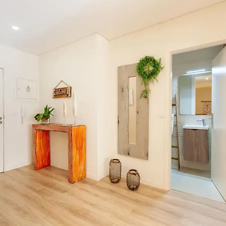 Lirio - Minho's Guest *