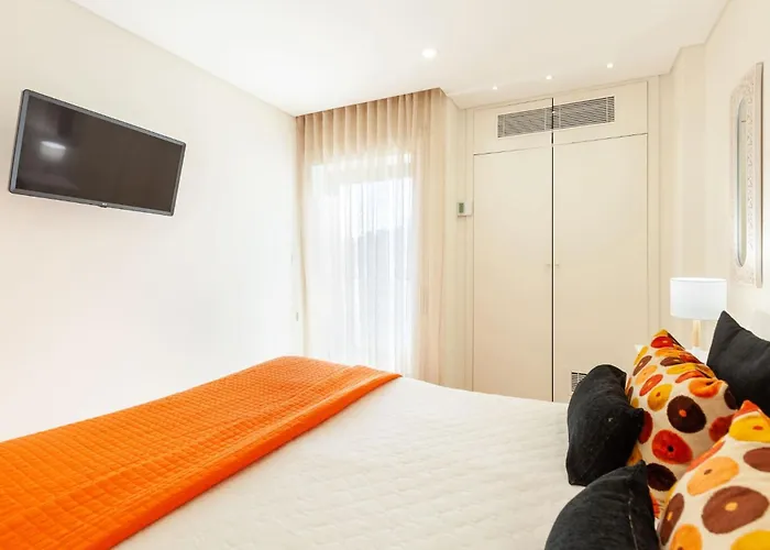 Lirio - Minho's Guest * Μπράγκα